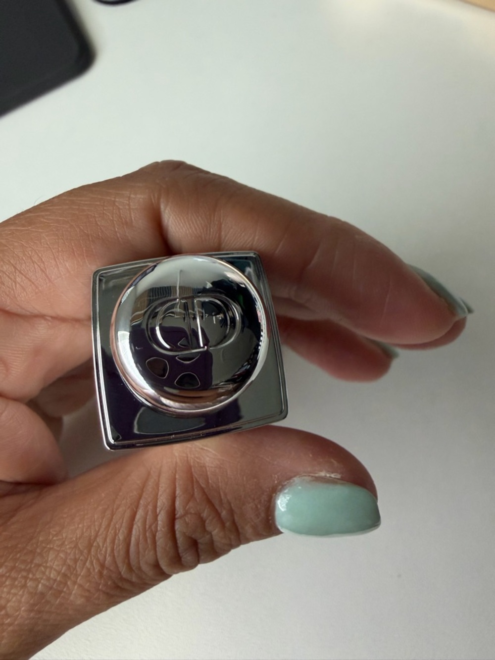 NEW Dior Addict Lip Glow Oil 062 Cherry Color Reviver Lip Oil Brand! Dior - Picture 4 of 5